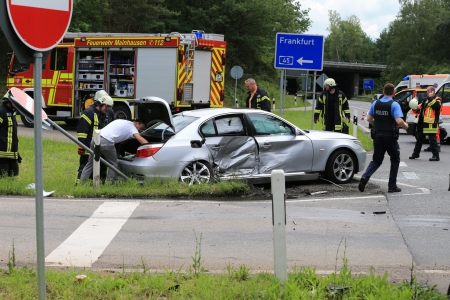 Einsatz 04.06.2016 H1 - Fahrbahnreinigung nach VU