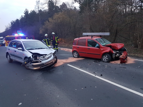 Einsatz 06.02.2018 H1 - Glas und Scherben nach VU