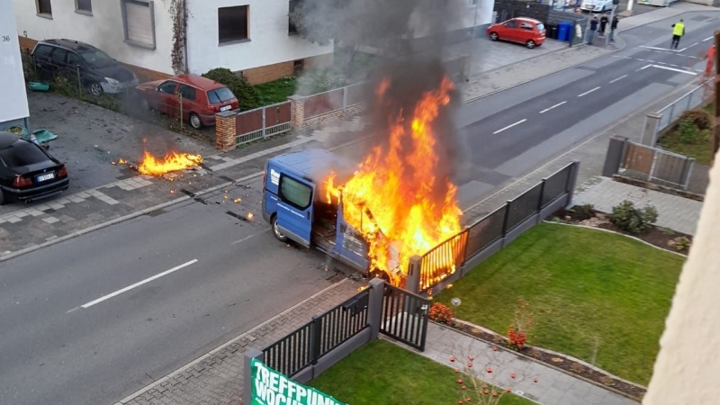 Einsatz 21.11.2022 - F1 brennt PKW