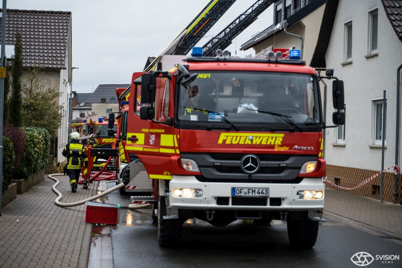 Einsatz 12.04.2023 - F2 Dachstuhlbrand